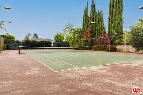Tiny photo for 22525 Sherman Way #203, West Hills, CA 91307 (MLS # 26772867)