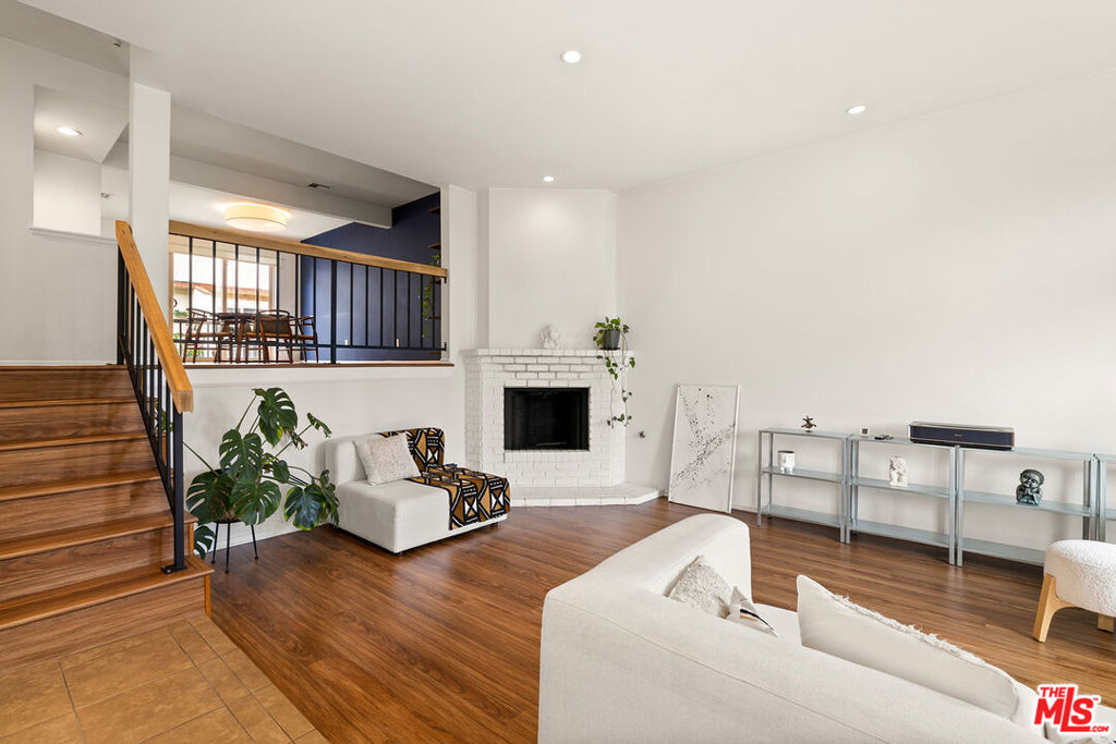 22525 Sherman Way 203