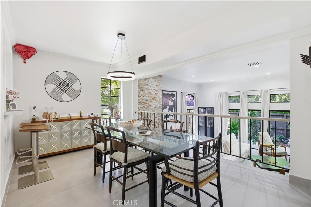 1824 S Marengo 29