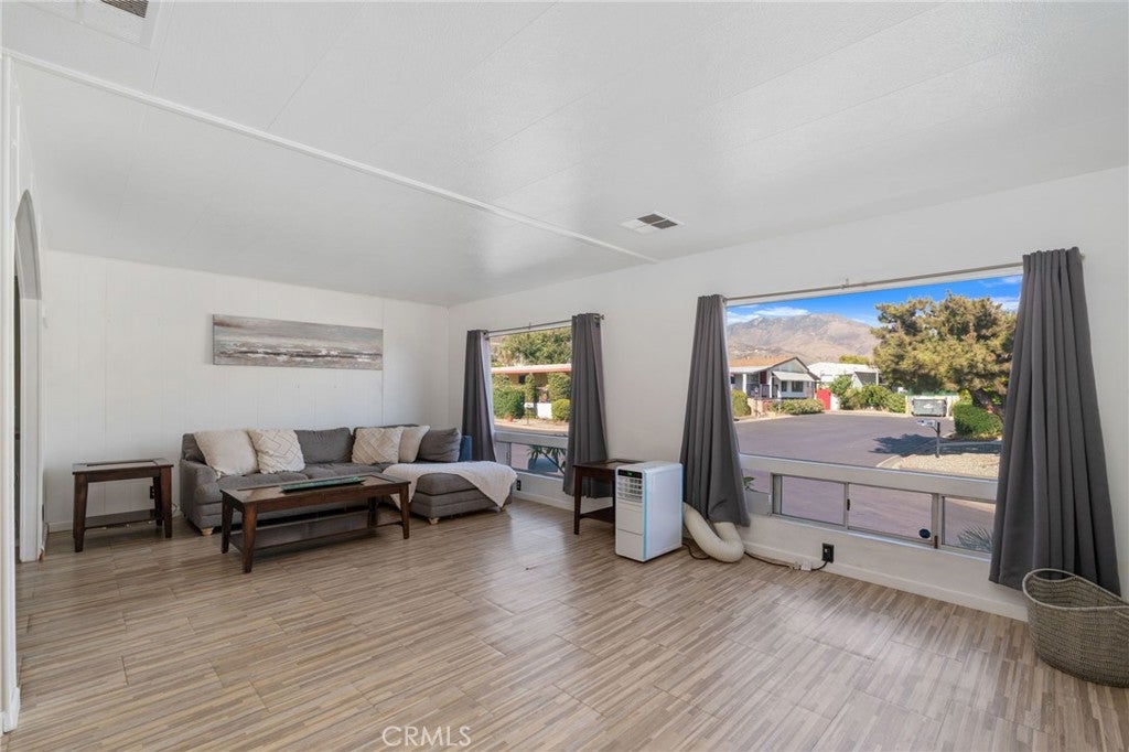 2692 E Highland Avenue 127