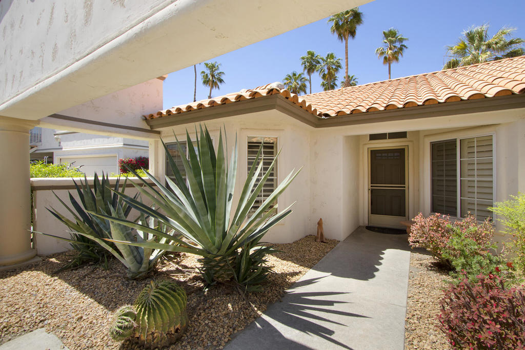 155 Desert Falls Drive E