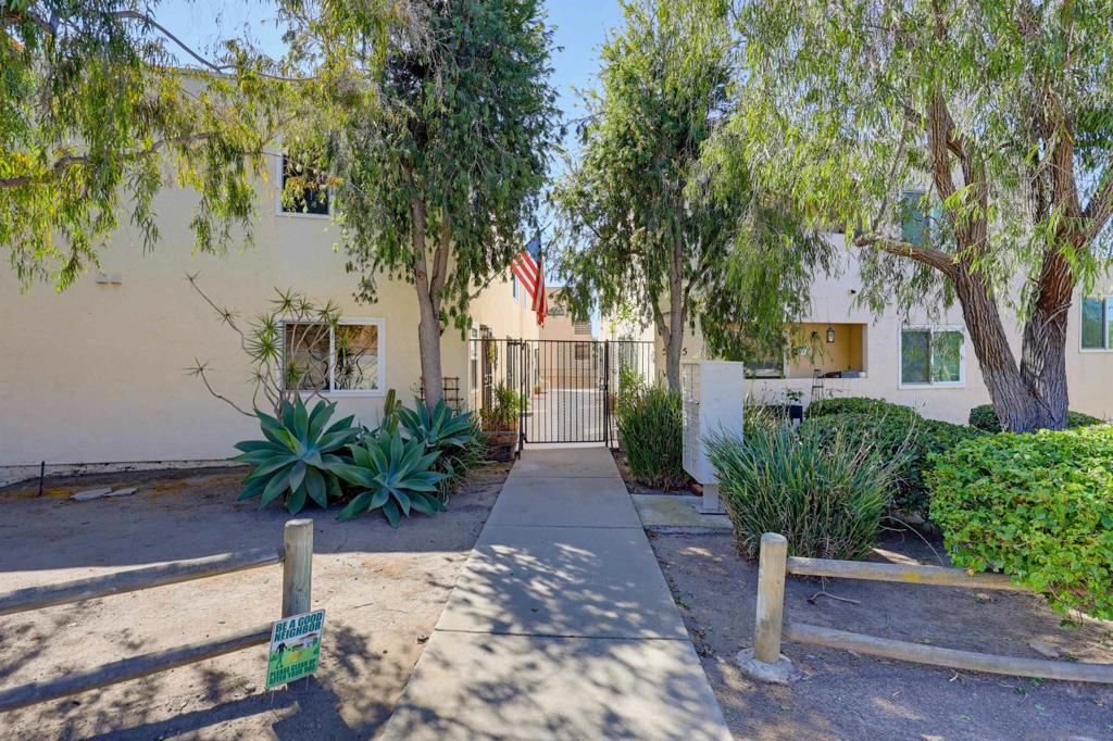 5725 Linda Vista Road 2