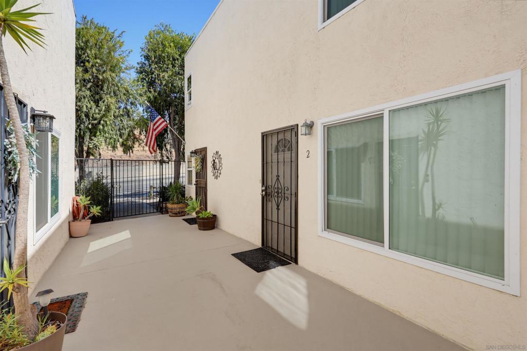 5725 Linda Vista Road RD
