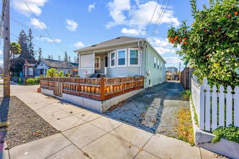 Photo of 1365 Vine Street, San Jose, CA 95110 (MLS # ML82046717)