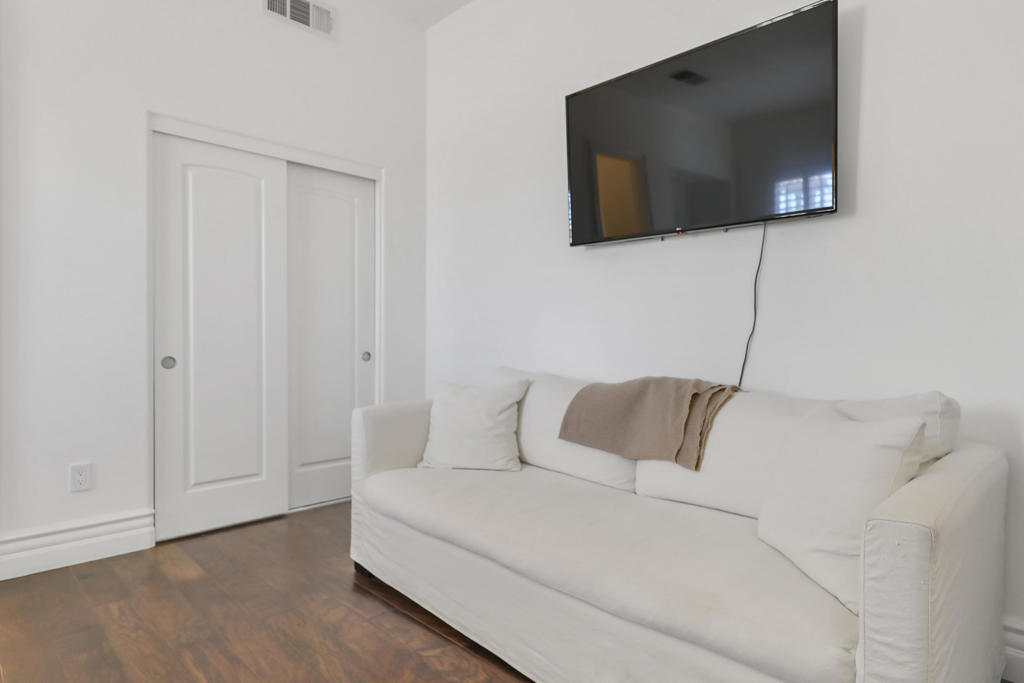 Legacy Villas - Residential