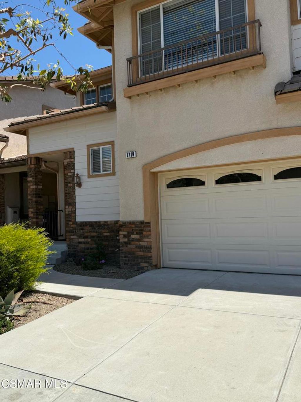 Photo of 1719 Watercrest Way, Simi Valley, CA 93065 (MLS # 226002041)