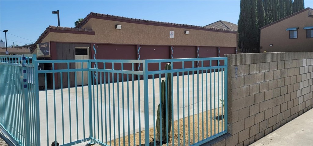 5822 Fullerton Avenue