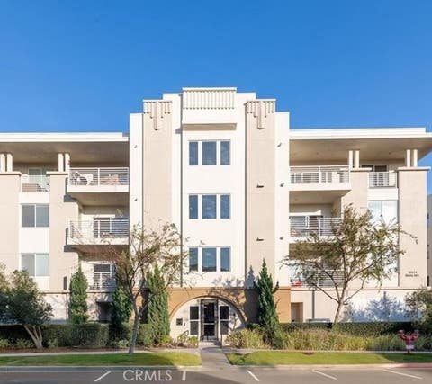 Photo of 13024 Union AVE, Hawthorne, CA 90250 (MLS # SB26176432)