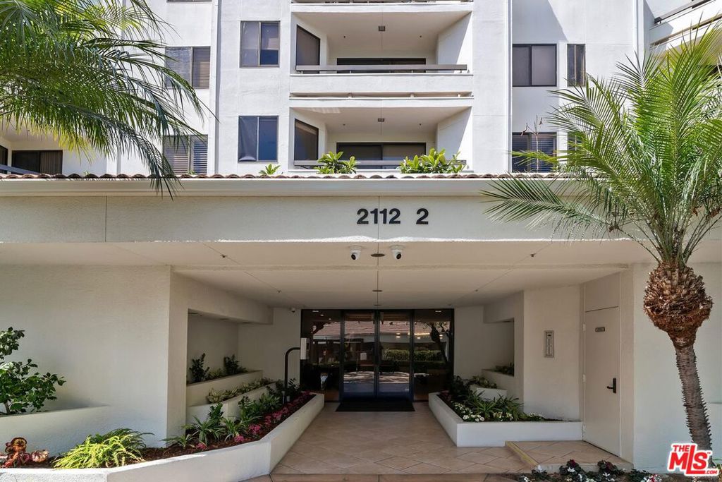 2112 Century Park Lane 107