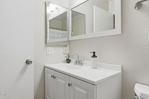 Tiny photo for 596 Melville Lane, Ventura, CA 93003 (MLS # V1-39240)