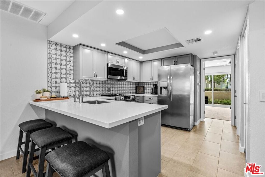 32505 Candlewood Drive 11