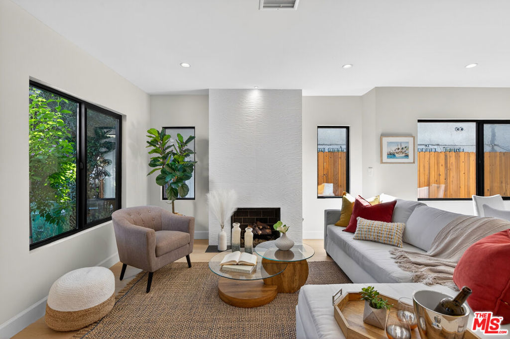 2931 S Bronson Avenue