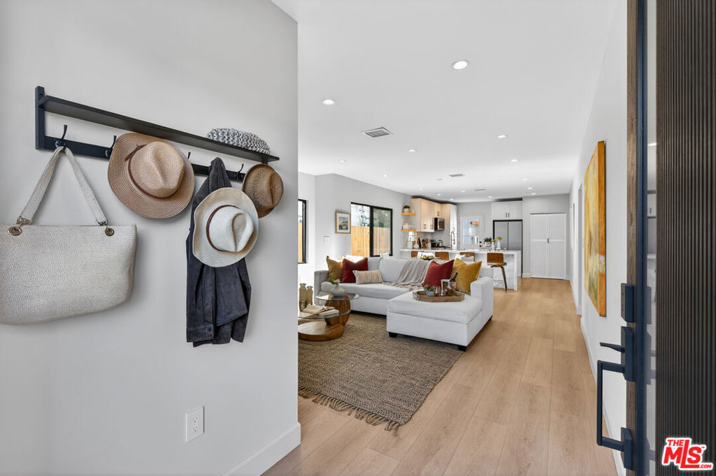 2931 S Bronson Avenue