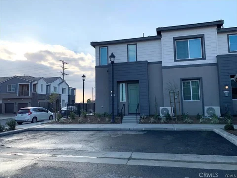 MLS: IG26121700