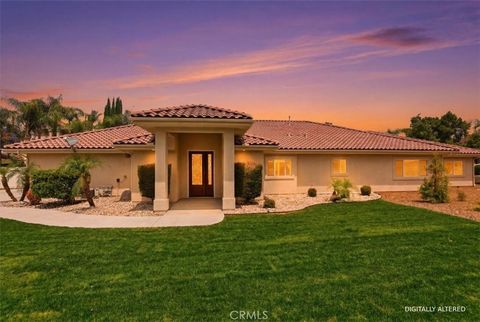 Photo of 14202 Meadowlands Dr, Riverside, CA 92503 (MLS # IV26086367)