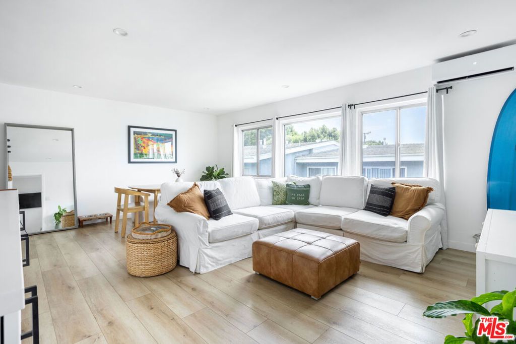 Photo of 2241 Virginia Avenue #11, Santa Monica, CA 90404 (MLS # 25586925)