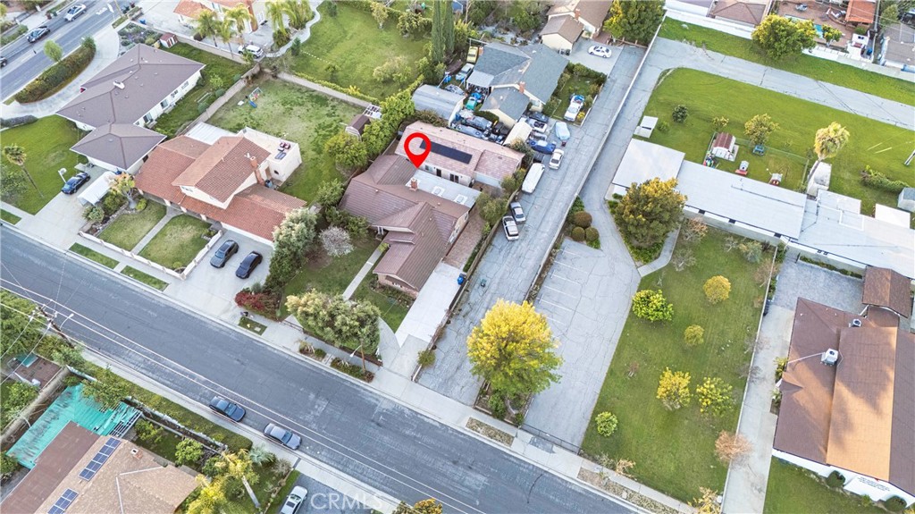 & 1445 9th Avenue
