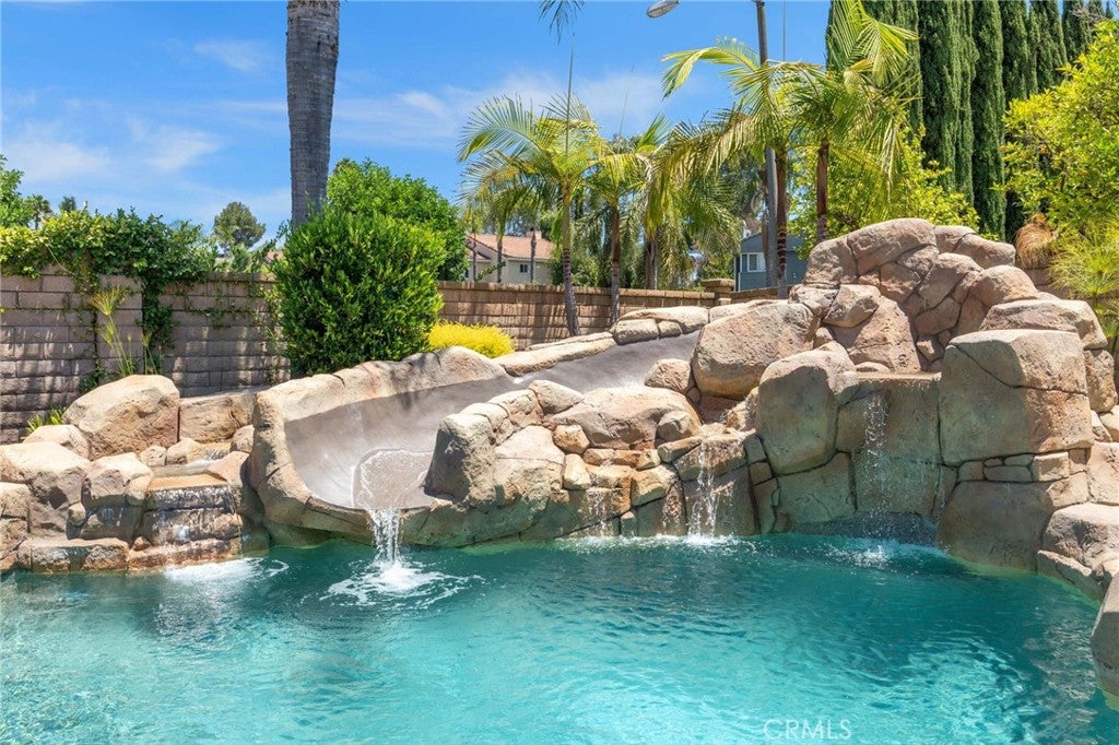 24785 Queens Court, Laguna Niguel CA 92677 - Photo 11
