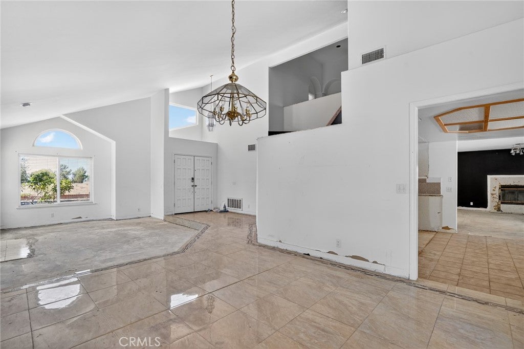6910 Sycamore