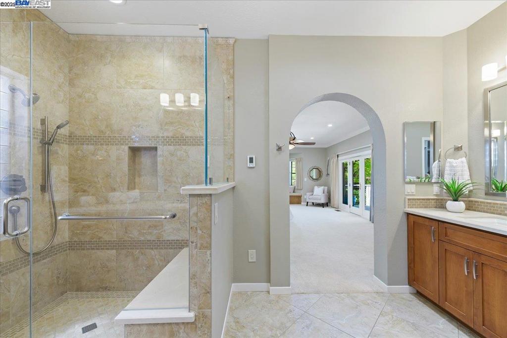 THE VINEYARDS - Residential