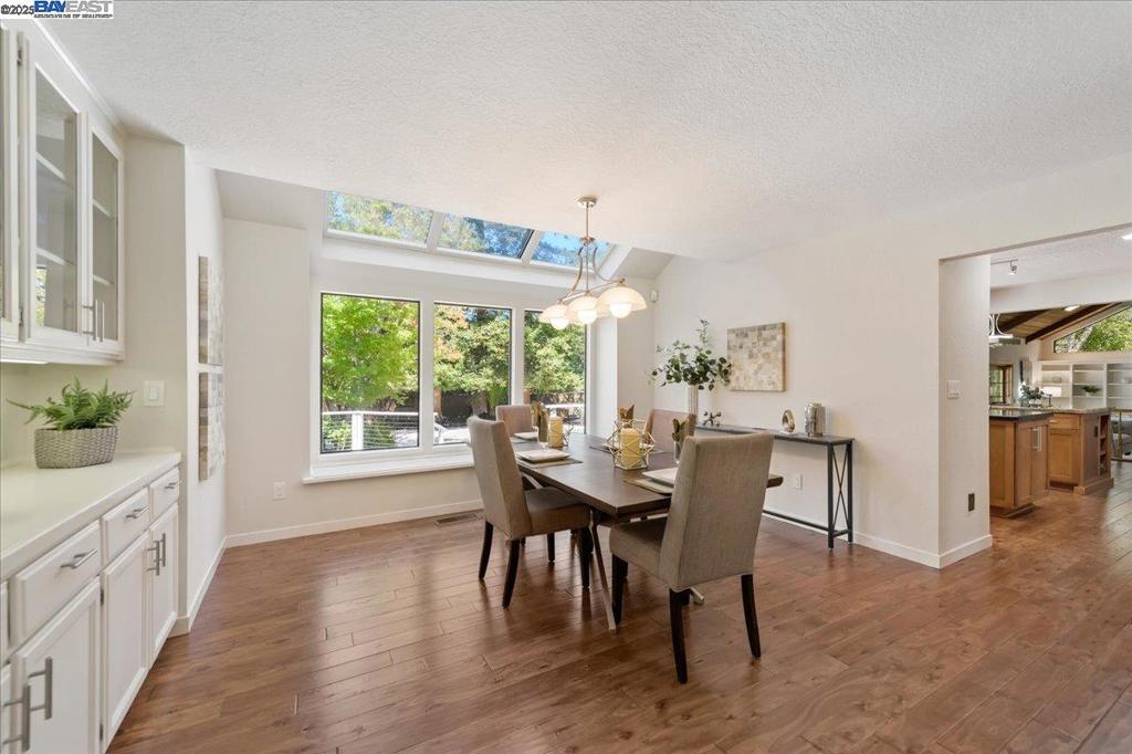 THE VINEYARDS - Residential