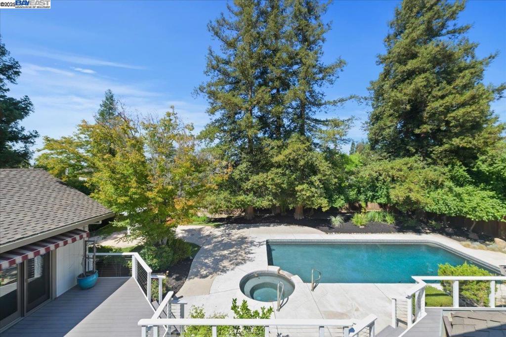 THE VINEYARDS - Residential