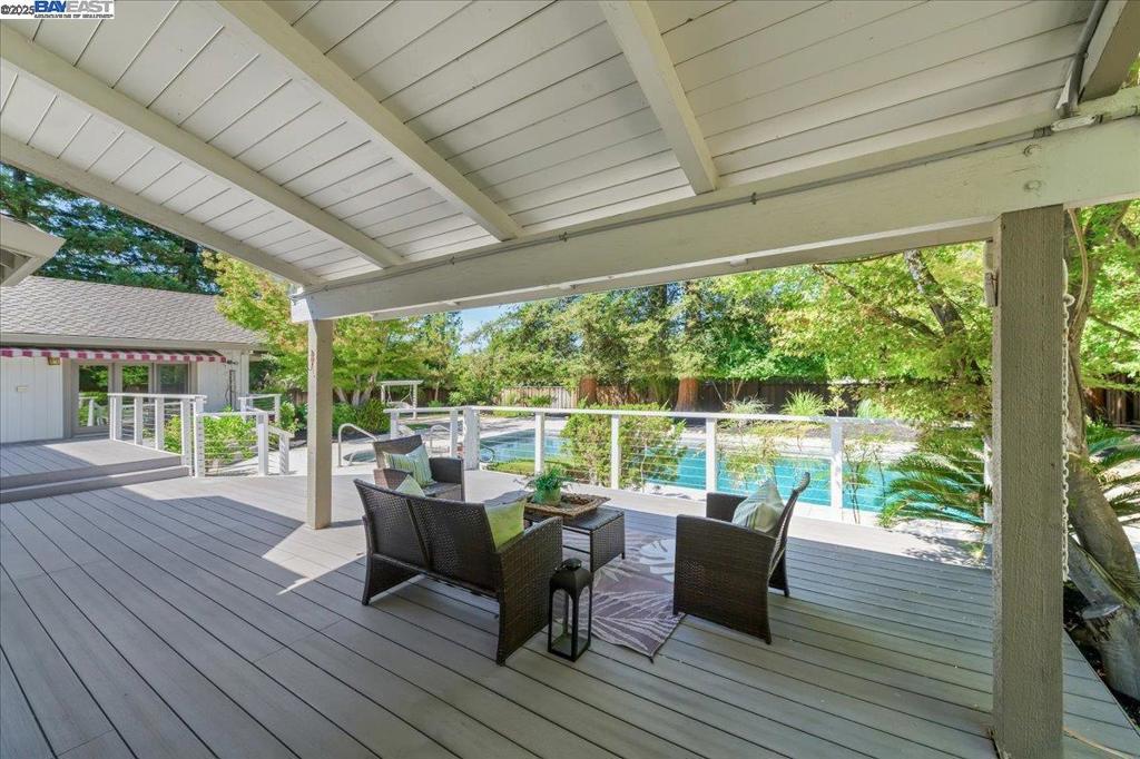 THE VINEYARDS - Residential