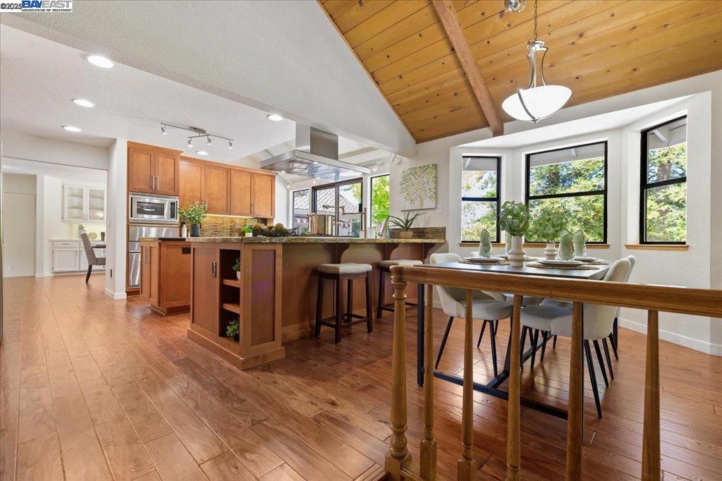 THE VINEYARDS - Residential