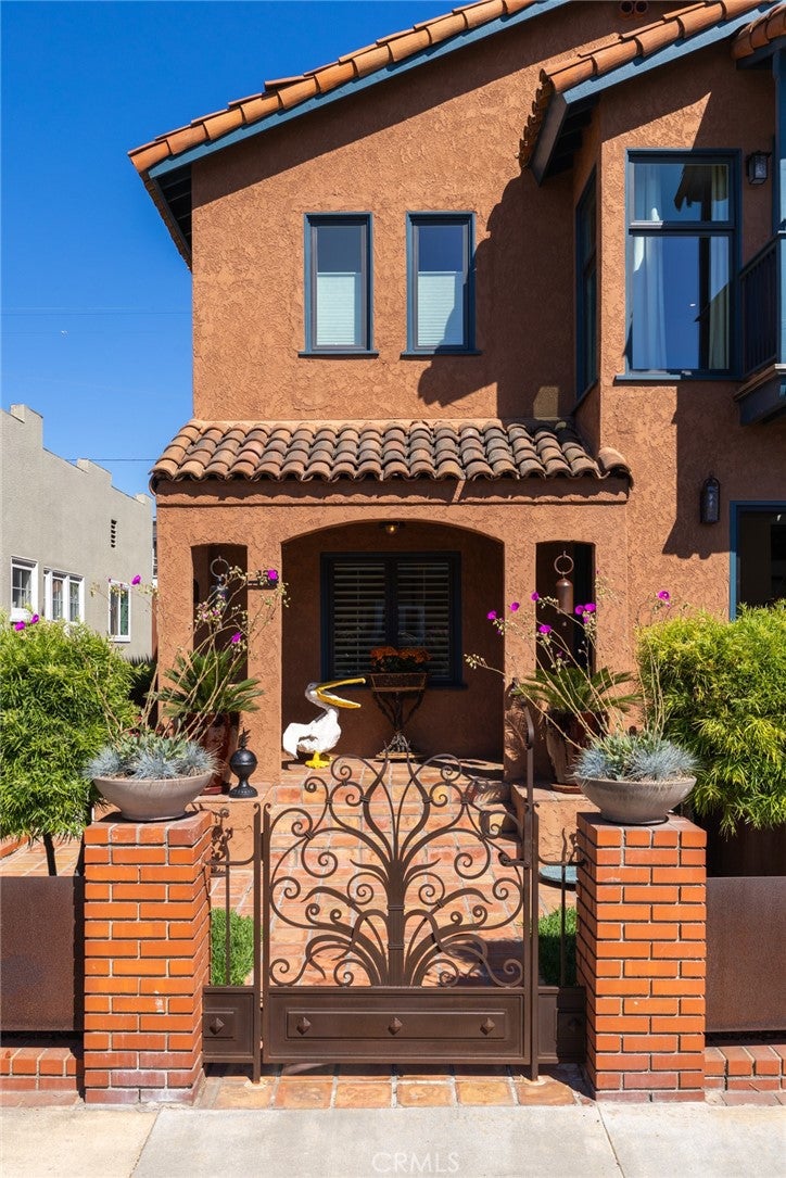 128 Quincy Avenue, Long Beach CA 90803