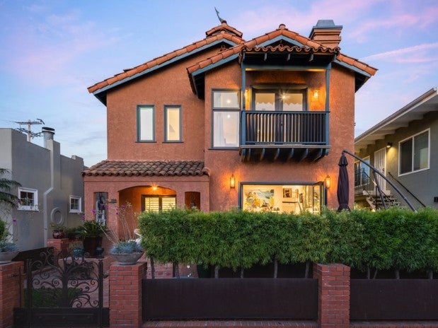 128 Quincy Avenue