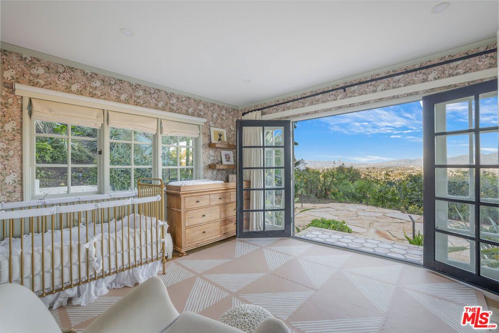 listing image 130727921052634448640