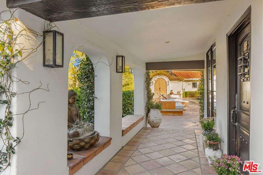 listing image 130724027372120887074