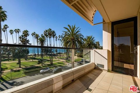 Tiny photo for 701 Ocean Avenue #PHD, Santa Monica, CA 90402 (MLS # 26652437)