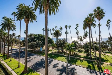 Tiny photo for 701 Ocean Avenue #PHD, Santa Monica, CA 90402 (MLS # 26652437)