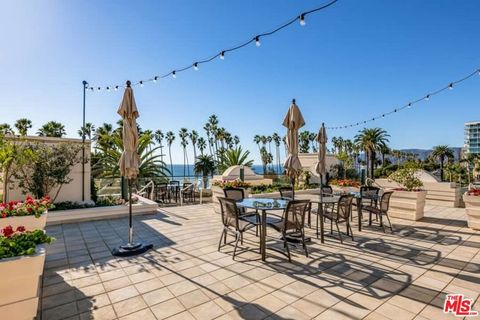 Tiny photo for 701 Ocean Avenue #PHD, Santa Monica, CA 90402 (MLS # 26652437)