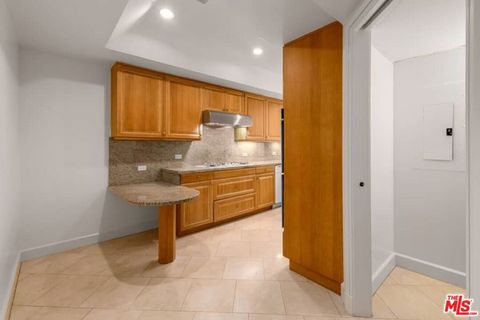 Tiny photo for 701 Ocean Avenue #PHD, Santa Monica, CA 90402 (MLS # 26652437)