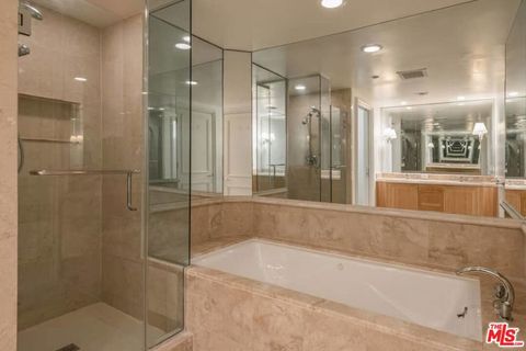 Tiny photo for 701 Ocean Avenue #PHD, Santa Monica, CA 90402 (MLS # 26652437)