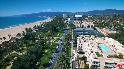 Tiny photo for 701 Ocean Avenue #PHD, Santa Monica, CA 90402 (MLS # 26652437)