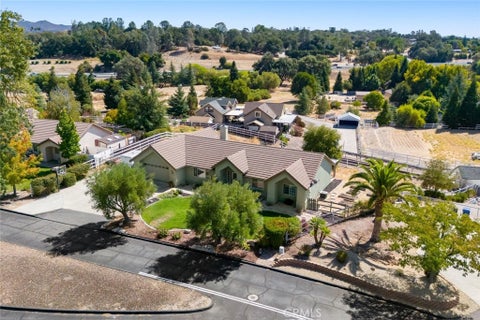 Photo of 155 Eagle Creek Court Ct, Atascadero, CA 93422 (MLS # SC26202246)
