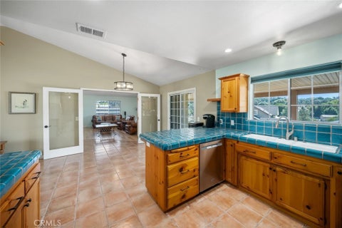 Tiny photo for 155 Eagle Creek Court Ct, Atascadero, CA 93422 (MLS # SC26202246)