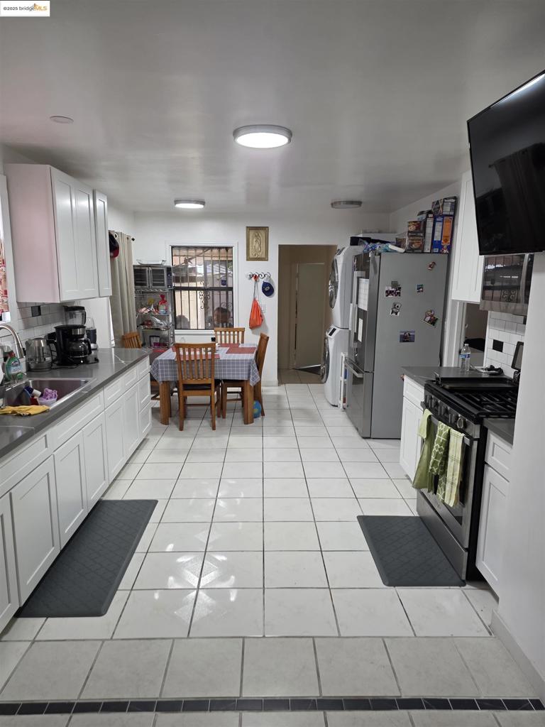 ELMHURST - Residential