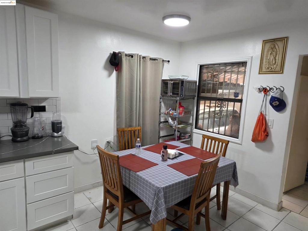 ELMHURST - Residential