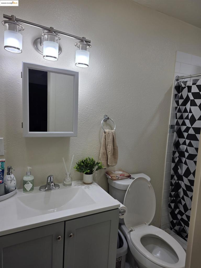 ELMHURST - Residential