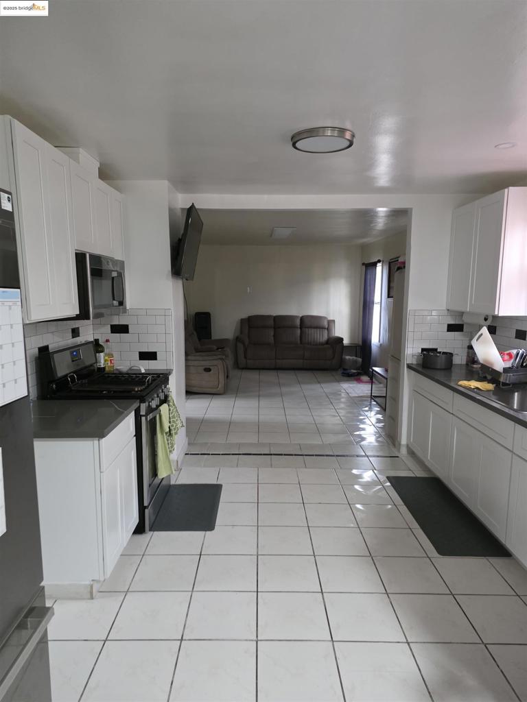 ELMHURST - Residential