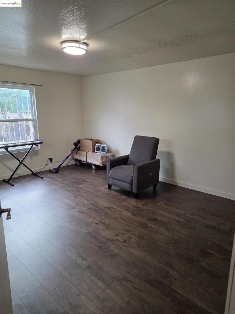 ELMHURST - Residential