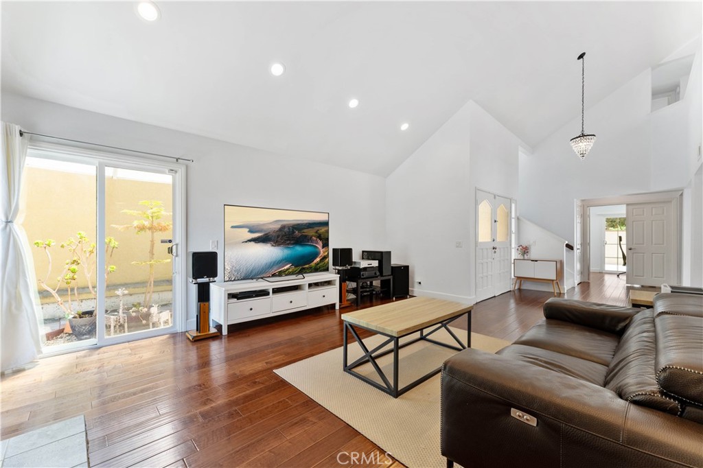 30052 Happy Sparrow Lane