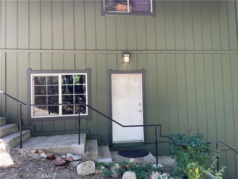 Photo of 350 Ca-173, Lake Arrowhead, CA 92352 (MLS # IG26010782)
