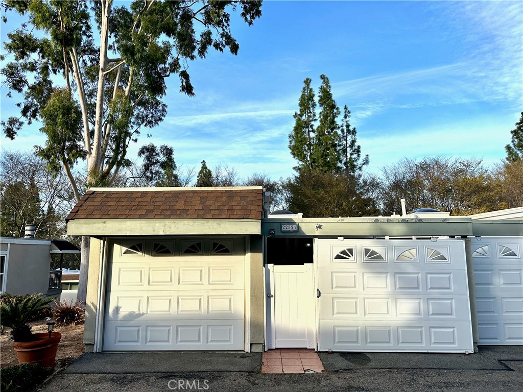 This gorgeous townhome in Laguna Hills has undergone some amazing upgrades! With its spacious 2-bedroom, 2-bath layout, it represents great value in a prime Orange County location. This gem has been completely upgraded and is Turnkey and Move in Ready! The private enclosed front courtyard is perfect for relaxing in the OC weather. Light and bright living area with attractive hardwood laminate floors, newer baseboards, scraped ceilings, new light fixtures, plantation shutters, and a pleasing paint palette. Family friendly floor plan with the Kitchen and dining spaces open to the living room. The attractive chef’s kitchen has luxurious hard wood cabinetry, stylish granite countertops, a custom glass mosaic backsplash, stainless appliances, recessed lighting, new hardware and garbage disposal, and a highly desirable breakfast bar. Both bathrooms have been updated with a granite topped vanity in master, newer lighting, newer tile, pedestal sink, new faucets, and a tastefully tiled shower/tub with glass mosaic accents. Large covered patio area on the top level was updated with new tile. The garage was completely updated, and a full size Bosch washer and dryer are found on newly epoxied floors! FULL applicances, including a brand new disposal. Only one common wall is shared with a very quiet neighbor!! This community provides tons of amenities including a large clubhouse/pool area, BBQ area, Tennis Courts, & Sports courts. Amazing Location close to hiking & biking trails, parks, shopping, & freeway close.