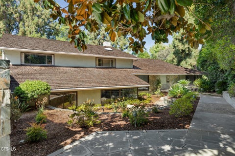 Photo of 1043 Oak Grove Place, San Marino, CA 91108 (MLS # P1-28374)