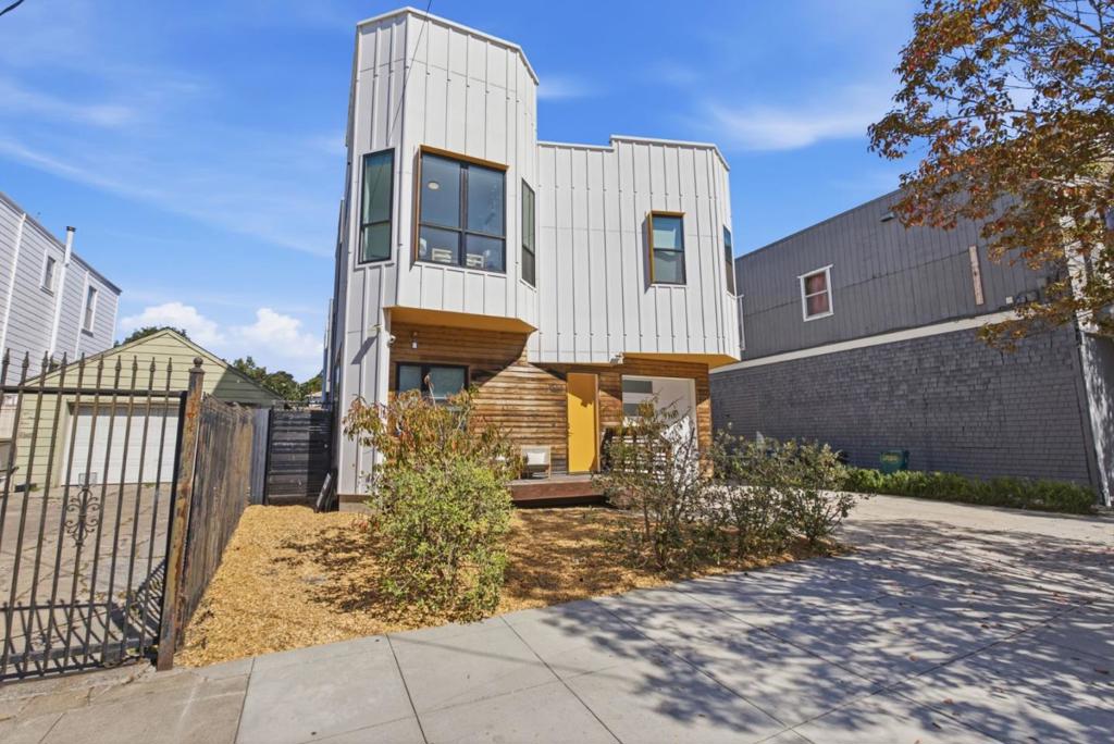 1514 8th Street